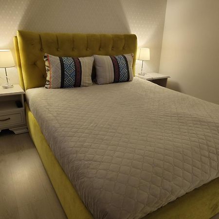 A. G. Central Apartaments Šiauliai Buitenkant foto